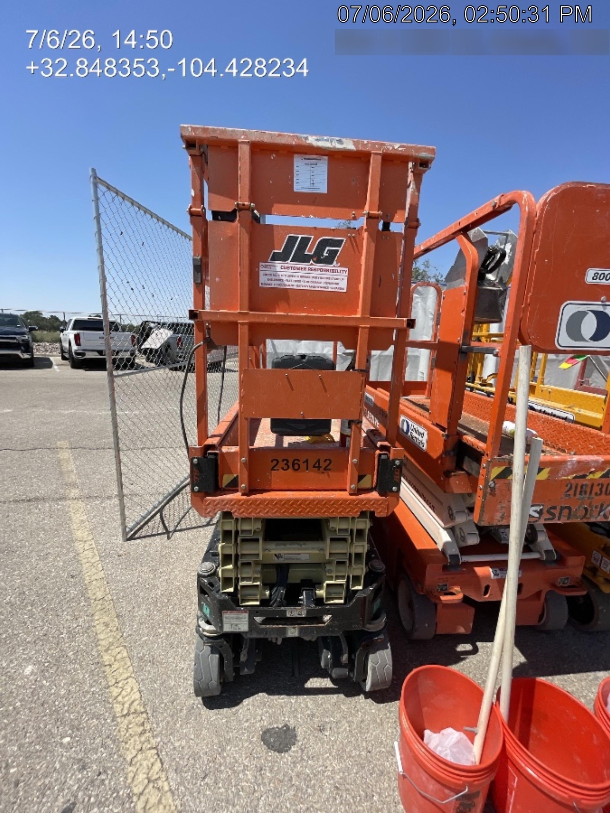 2022 JLG ES1932
