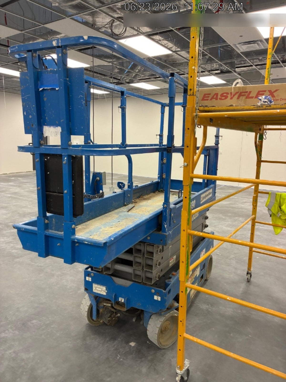 2020 Genie GS-1930 Solid Non Marking Tires, Beacon, Folding rails with half height swing gate, 800W Inverter