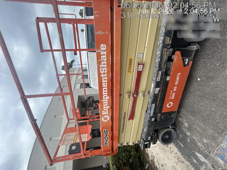 2022 JLG R4045
