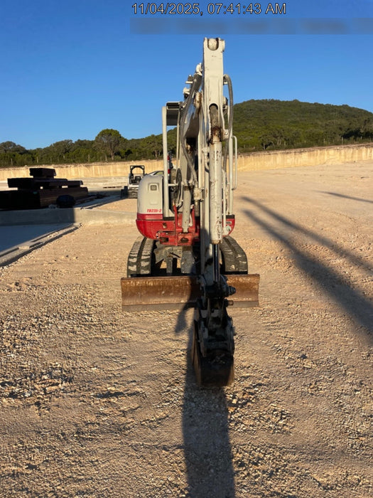 2021 TAKEUCHI TB235-2R