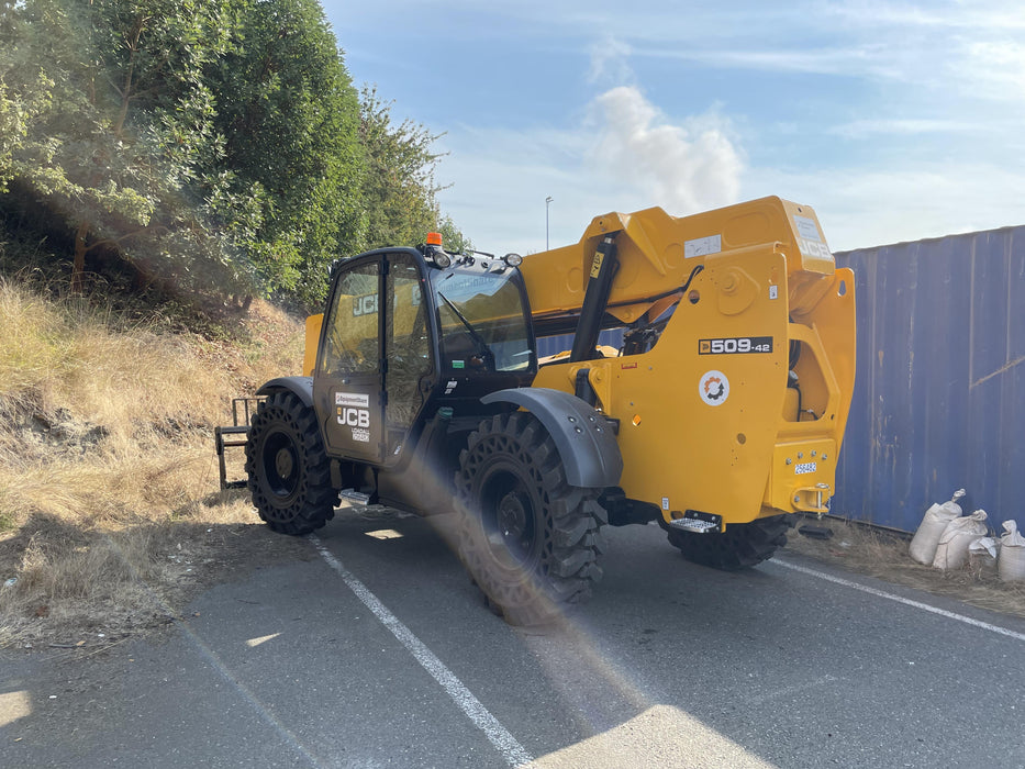 2021 Lincoln Electric Ranger 305 LPG LPG One-Pak (includes undercarriage, tank holder & tank strap) ORANGE