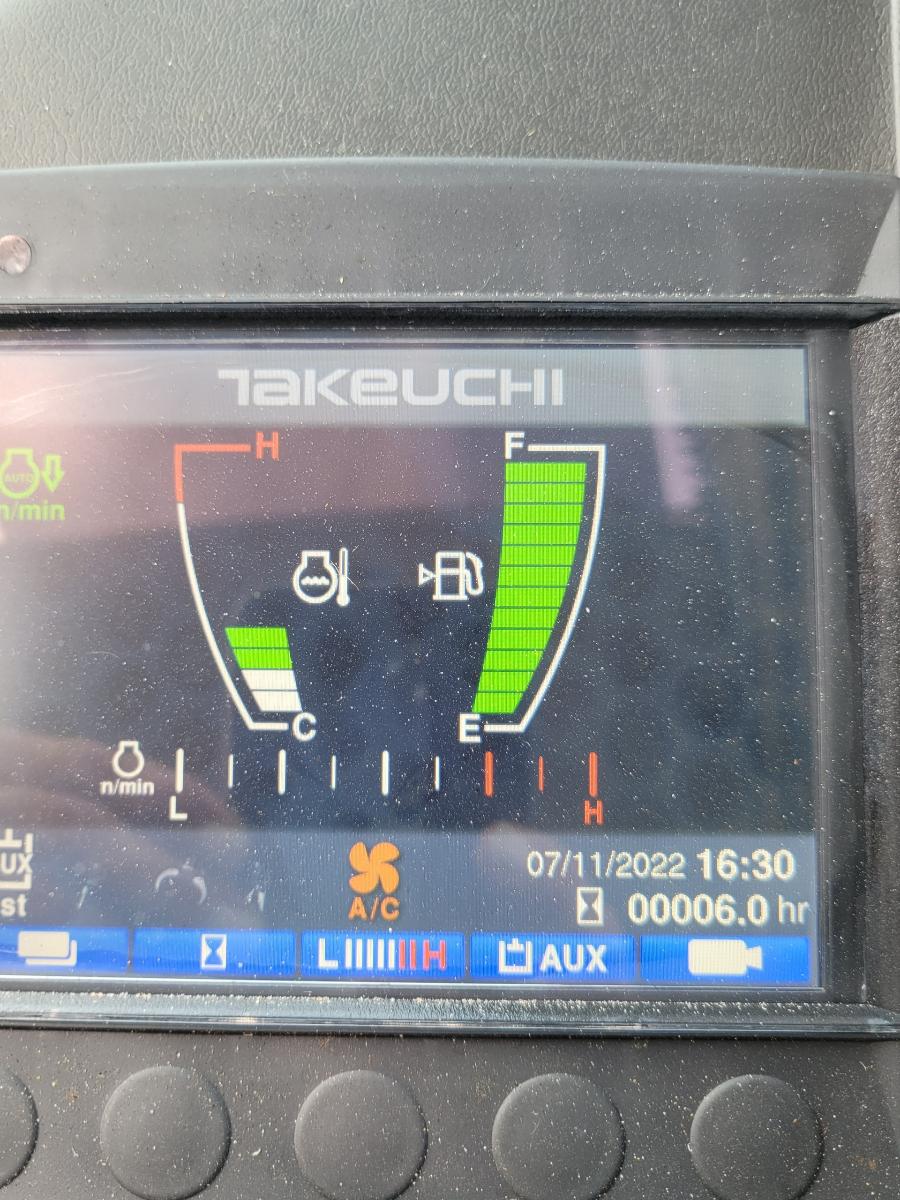 2022 TAKEUCHI TB290-CR