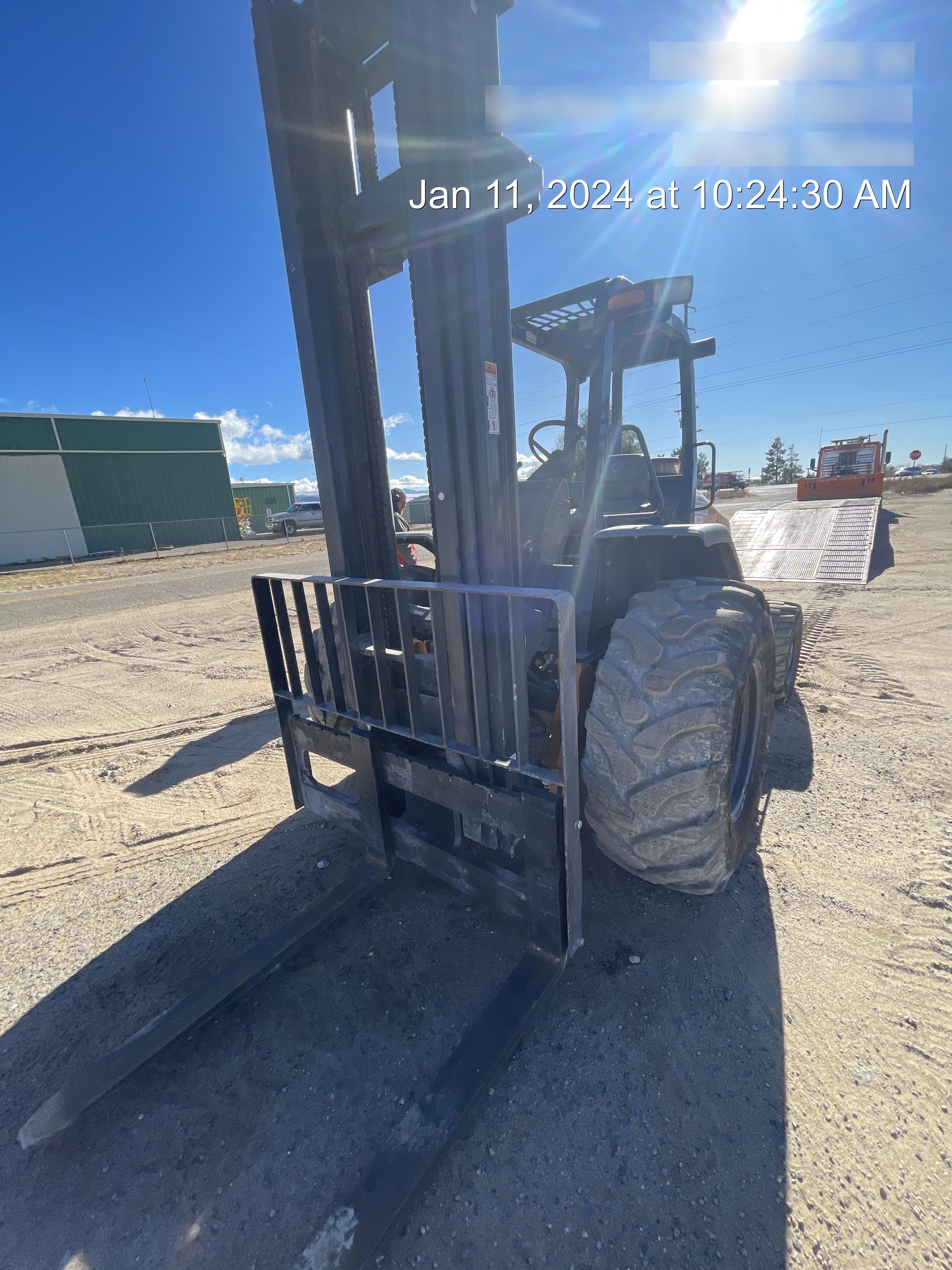 2021 CASE 588H