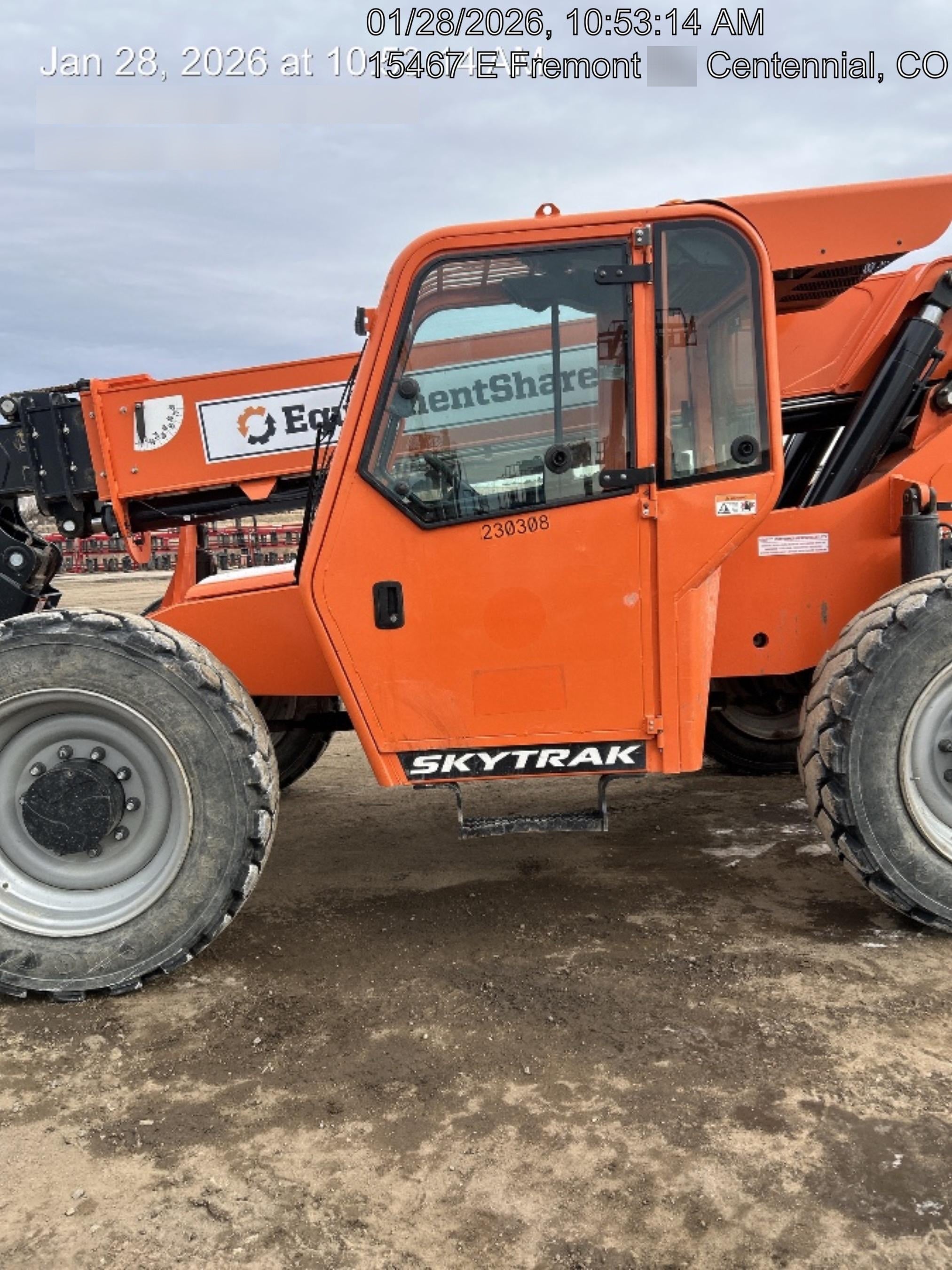 2022 SKYTRAK 8042