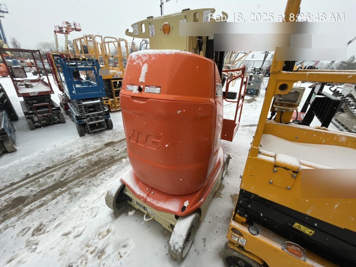 2022 JLG 26E