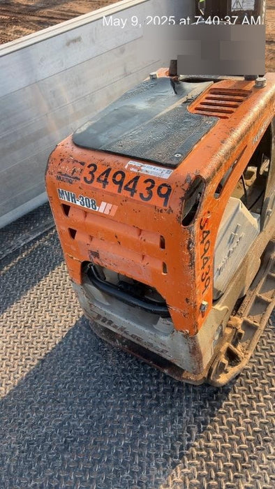 2023 Multiquip MV308GH Honda GX270, 18" Plate, Tachometer