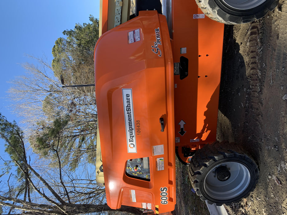 2020 JLG 600S
