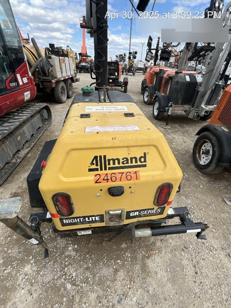 2022 Allmand NLV3GR (4) LED Light Fixture 350W, 23' Vertical Mast, 3kW Prime, Towable, ES Decals, T3