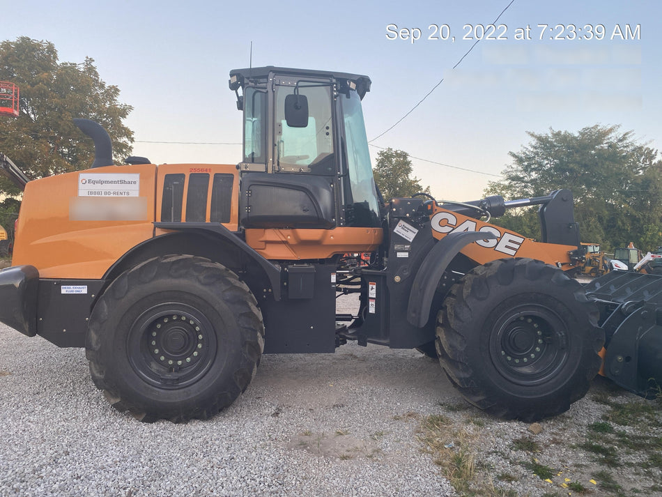 2022 CASE 821G