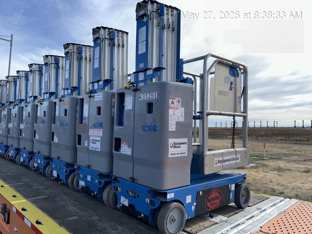2021 GENIE GR-20