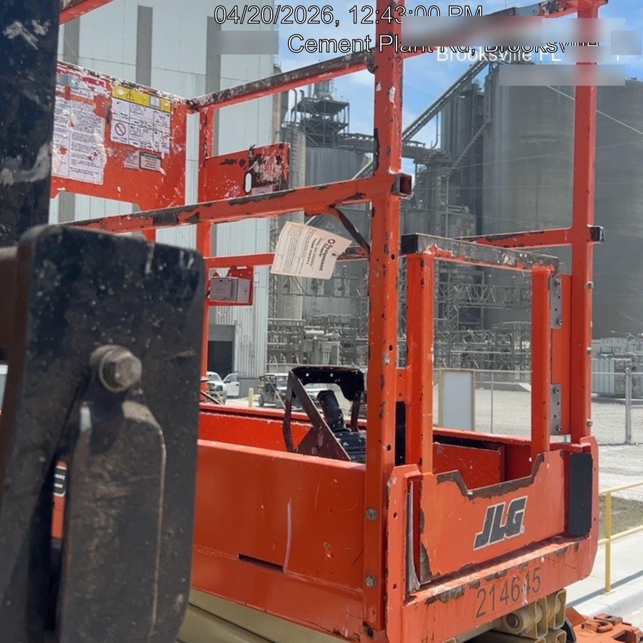 2022 JLG ES1330L