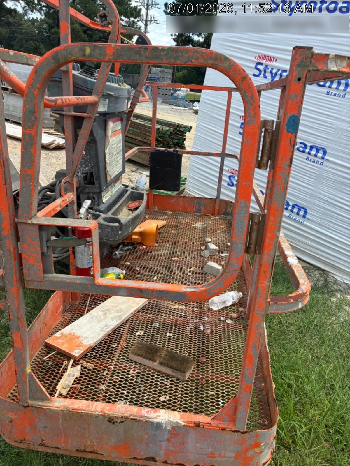 2023 JLG 660SJ