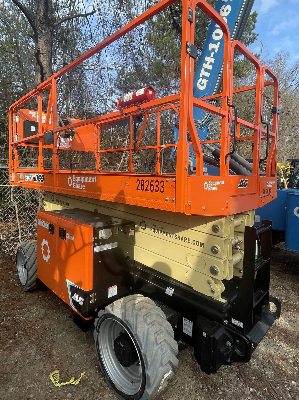 2022 JLG ERT4069