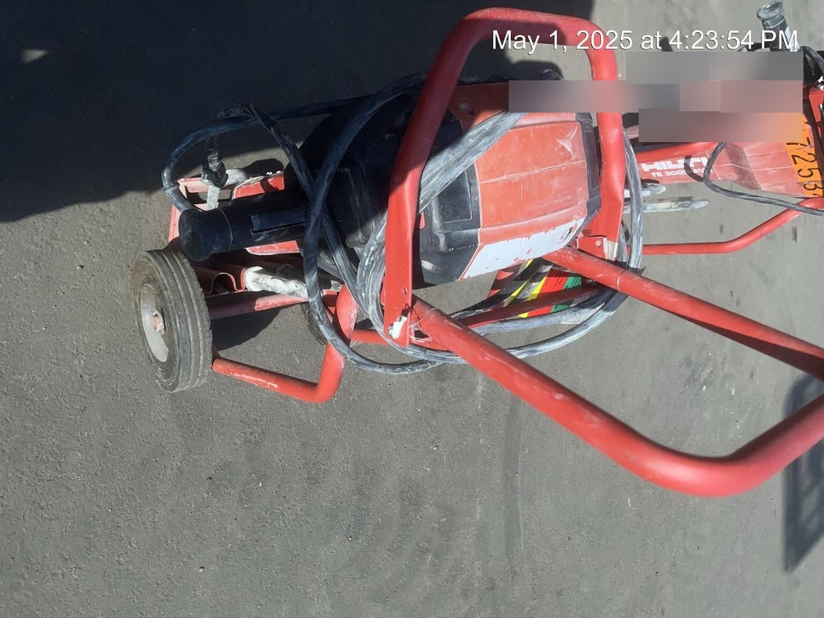 2020 HILTI TE 3000-AVR