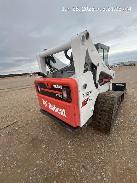 2021 BOBCAT T740