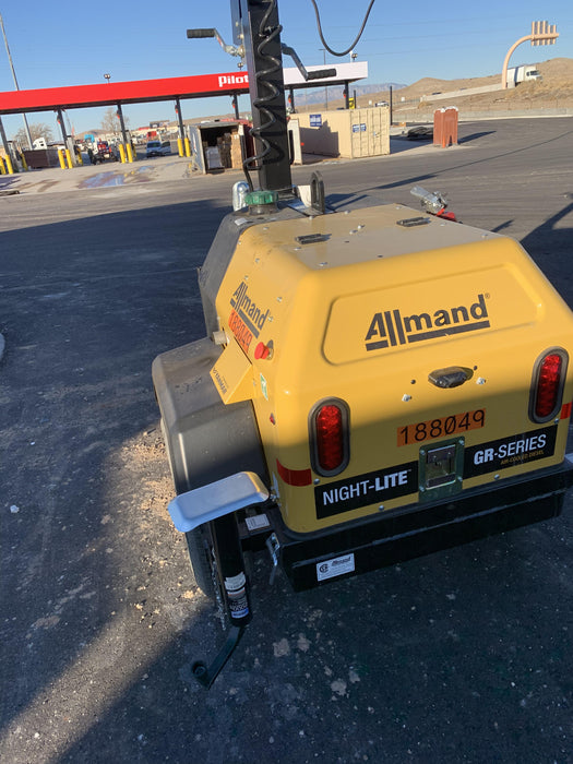 Allmand NLV3GR (4) LED Light Fixture 350W, 23' Vertical Mast, 3kW Prime, Towable, Deep Sea L401, Leveling Jacks, Yanmar T4F 5.8hp