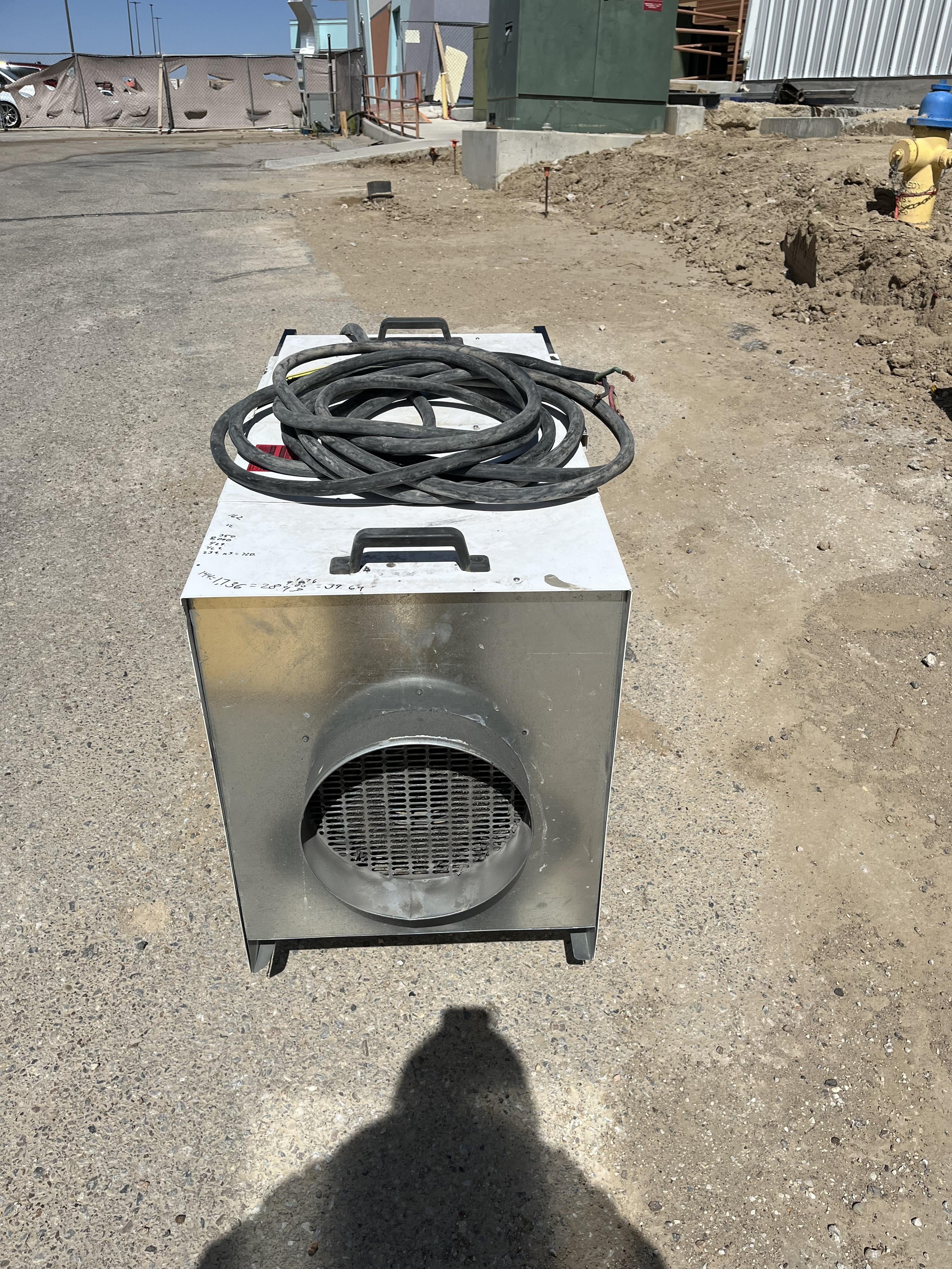 2022 CAMPO EB30E