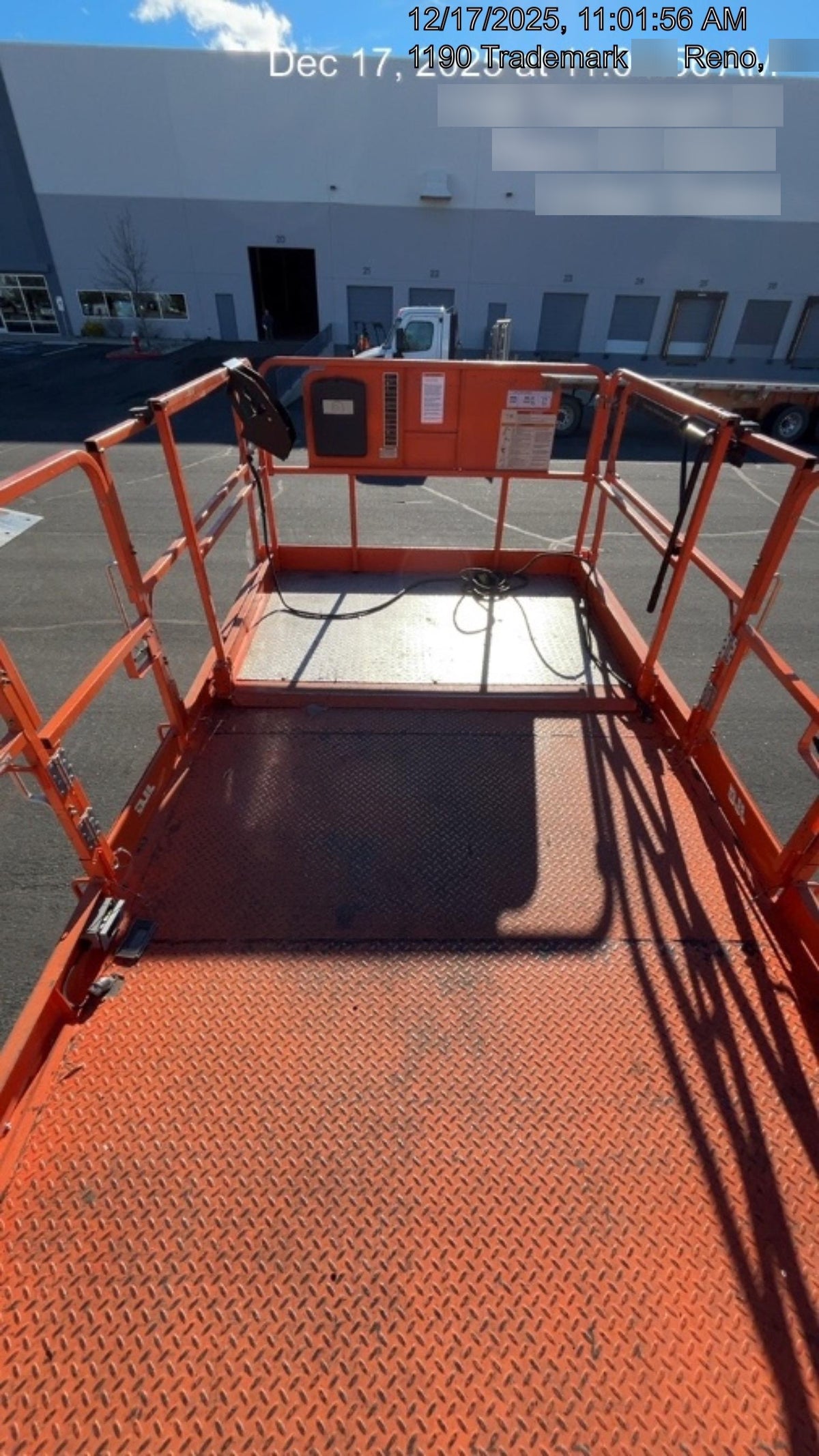 2019 JLG 430LRT