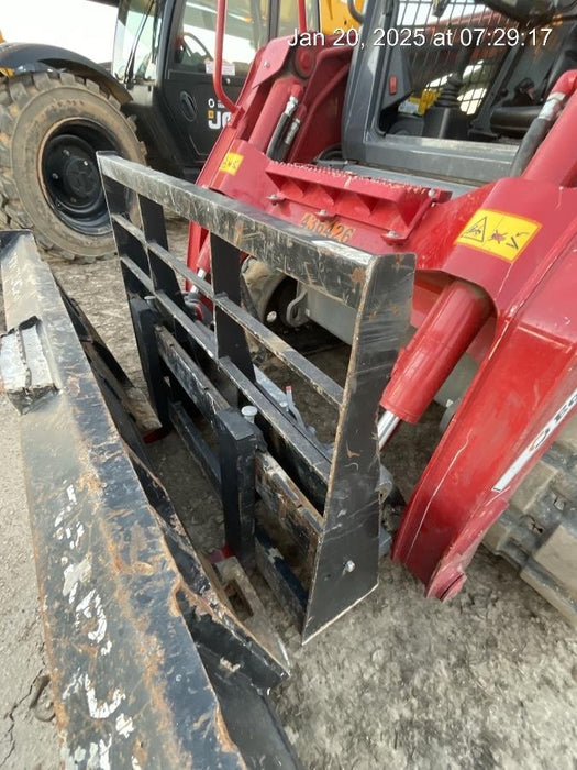 2022 ARROW MATERIAL HANDLING 48" Pallet Forks - Arrow