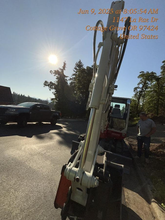 2025 TAKEUCHI 24" Bucket Takeuchi