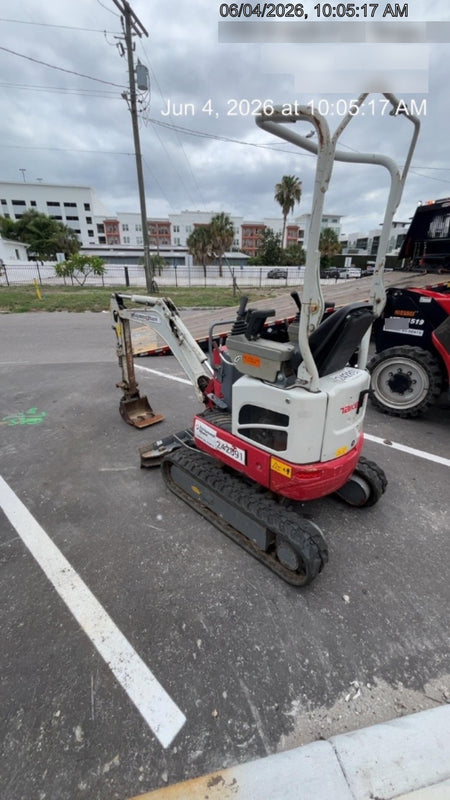 2022 TAKEUCHI TB210R
