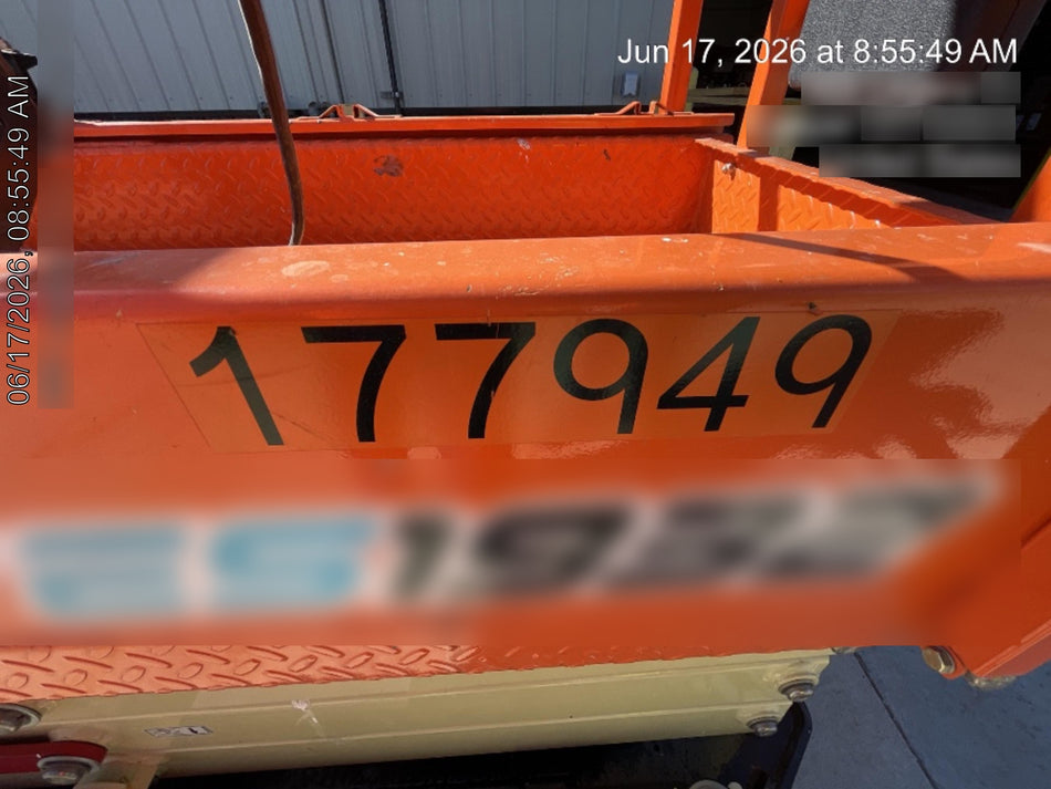 2021 JLG ES1932
