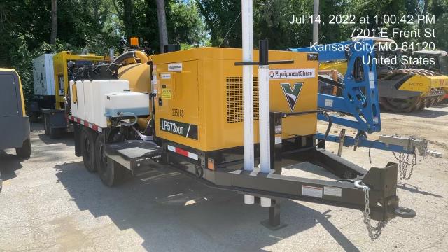 2022 Vac-Tron LP573XDT T4 Koehler Diesel Engine, 500 Gallon Debris Tank, x2 100 Gallon Water Tanks