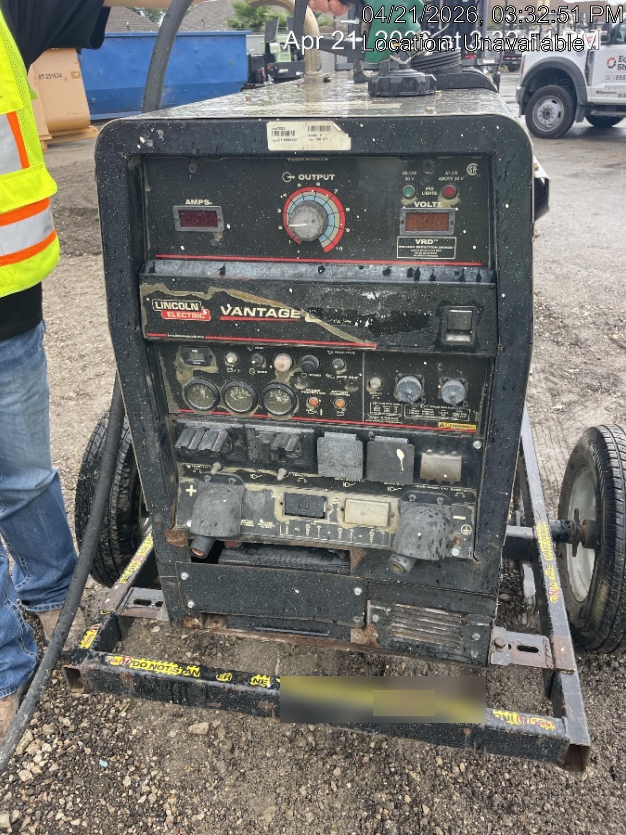 2019 Lincoln Electric Vantage 322 Welder Ready-Pak 3, Two wheel trailer, Fender and Light kit, Cable Rack