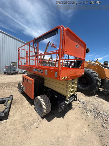 2022 JLG ERT4069