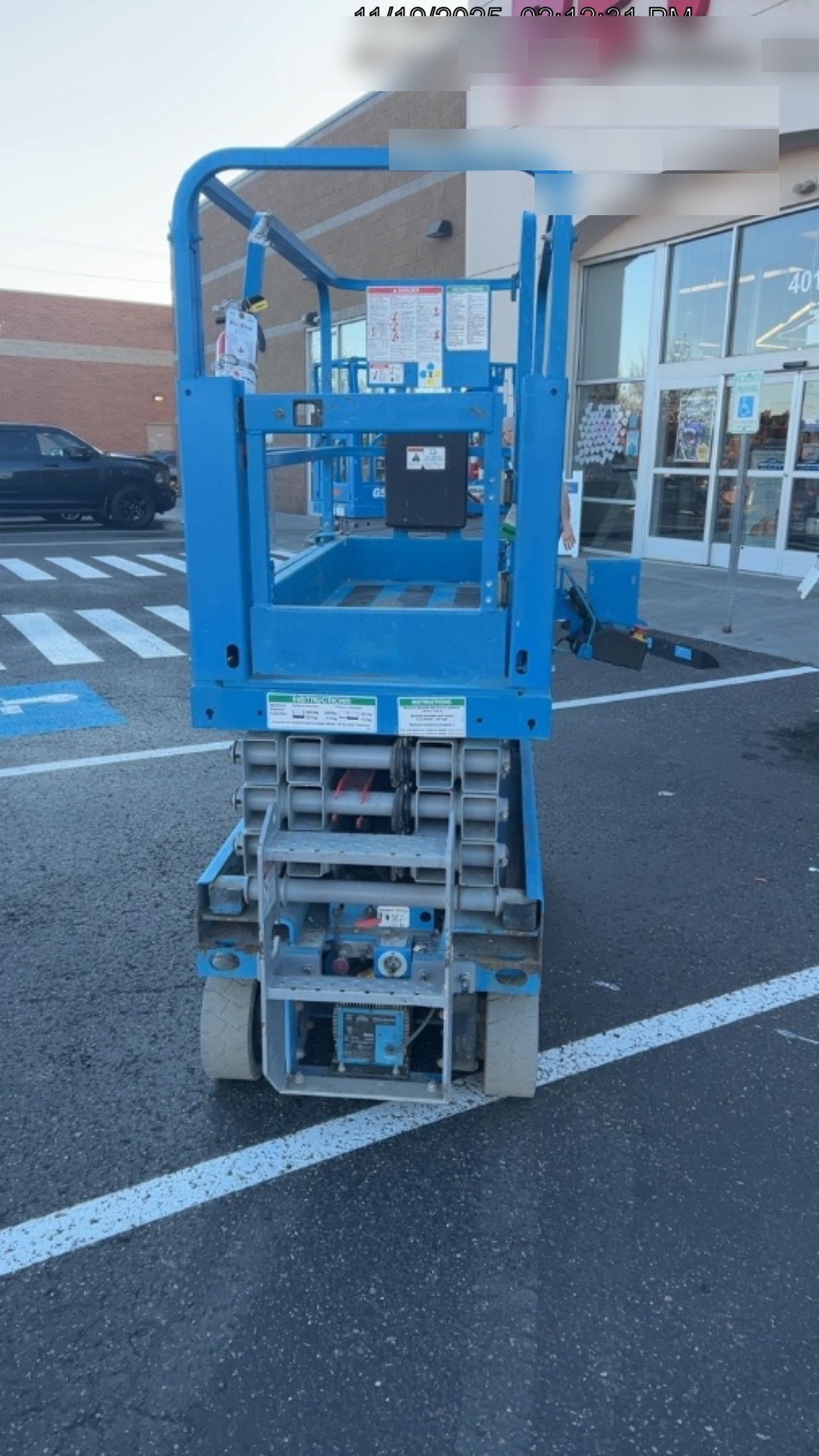 2019 Genie GS-1930 Half Height Swing Gate, 800W Inverter