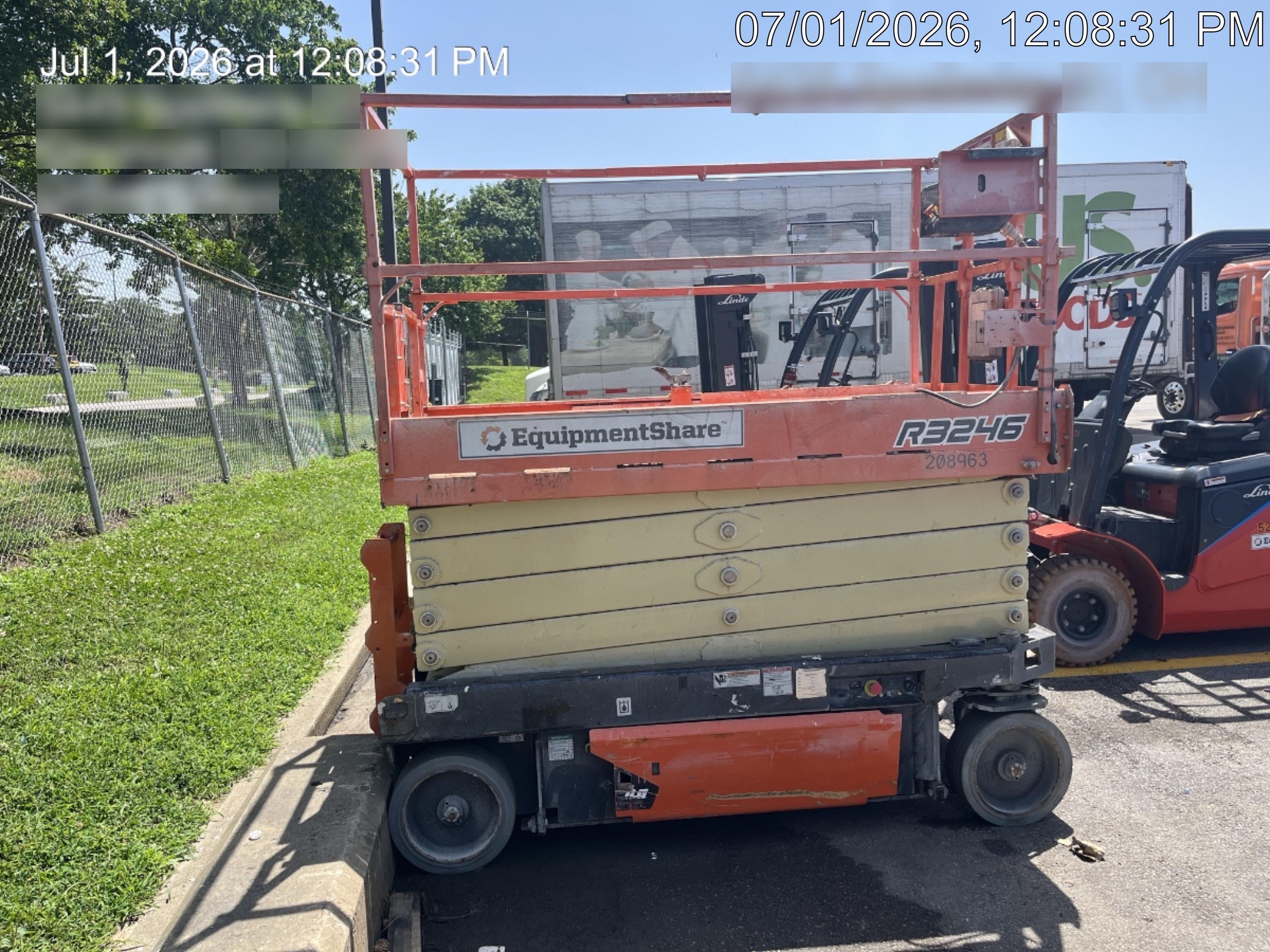 2022 JLG R3246
