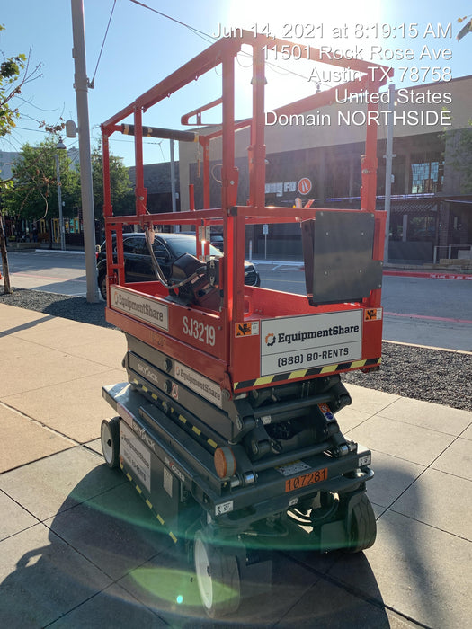 2020 Skyjack SJIII-3219 Solid NM Tires, Half height spring hinged entry gate, Dual Beacons, 800W Inverter