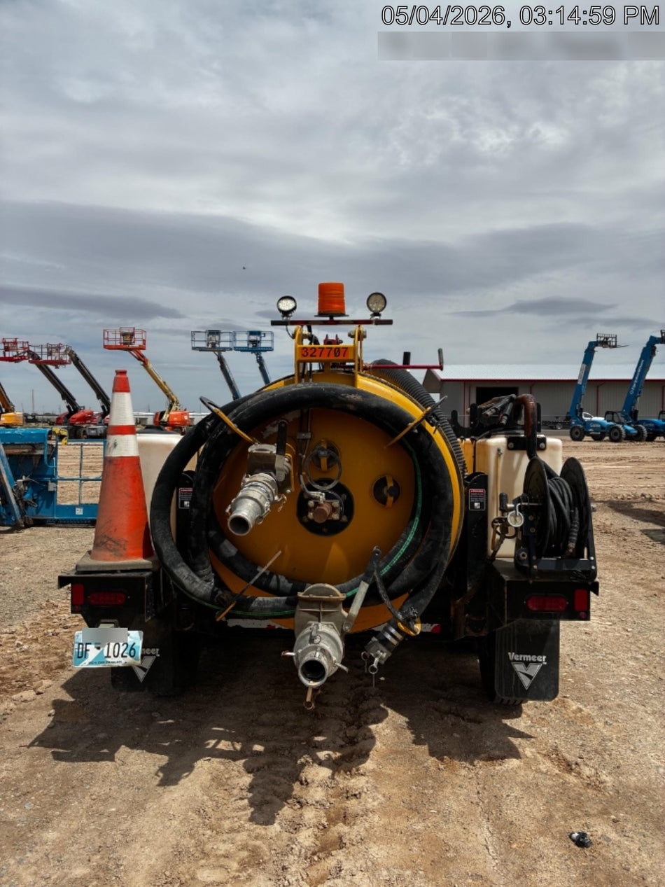 2023 VAC-TRON LP573XDT