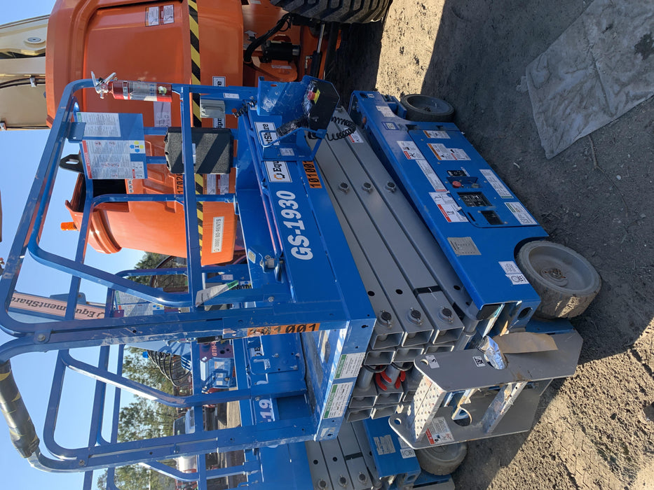 2020 Genie GS-1930 Fixed rails with chain entry gate - Pre A92.20