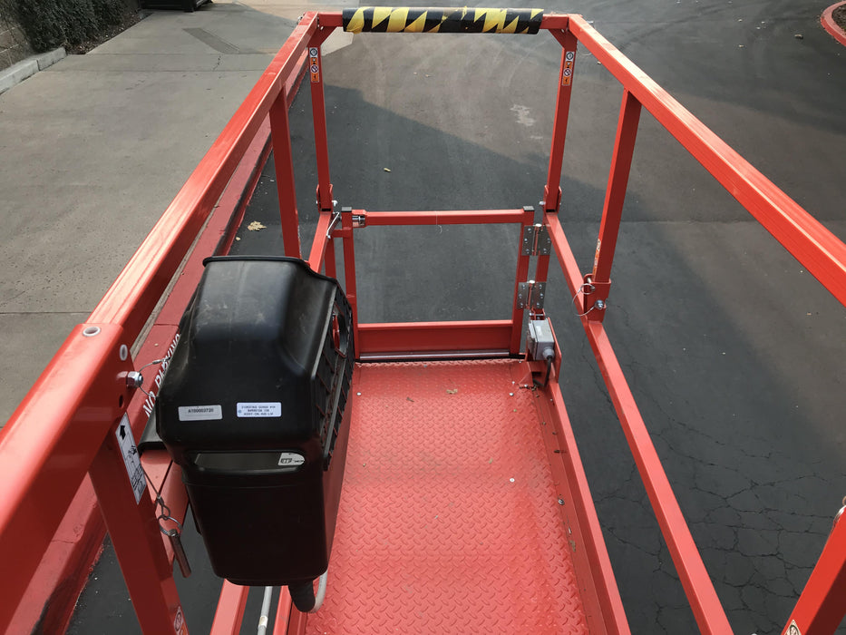 2020 Skyjack SJIII-3219 Solid NM Tires, Half height spring hinged entry gate, Dual Beacons, 800W Inverter