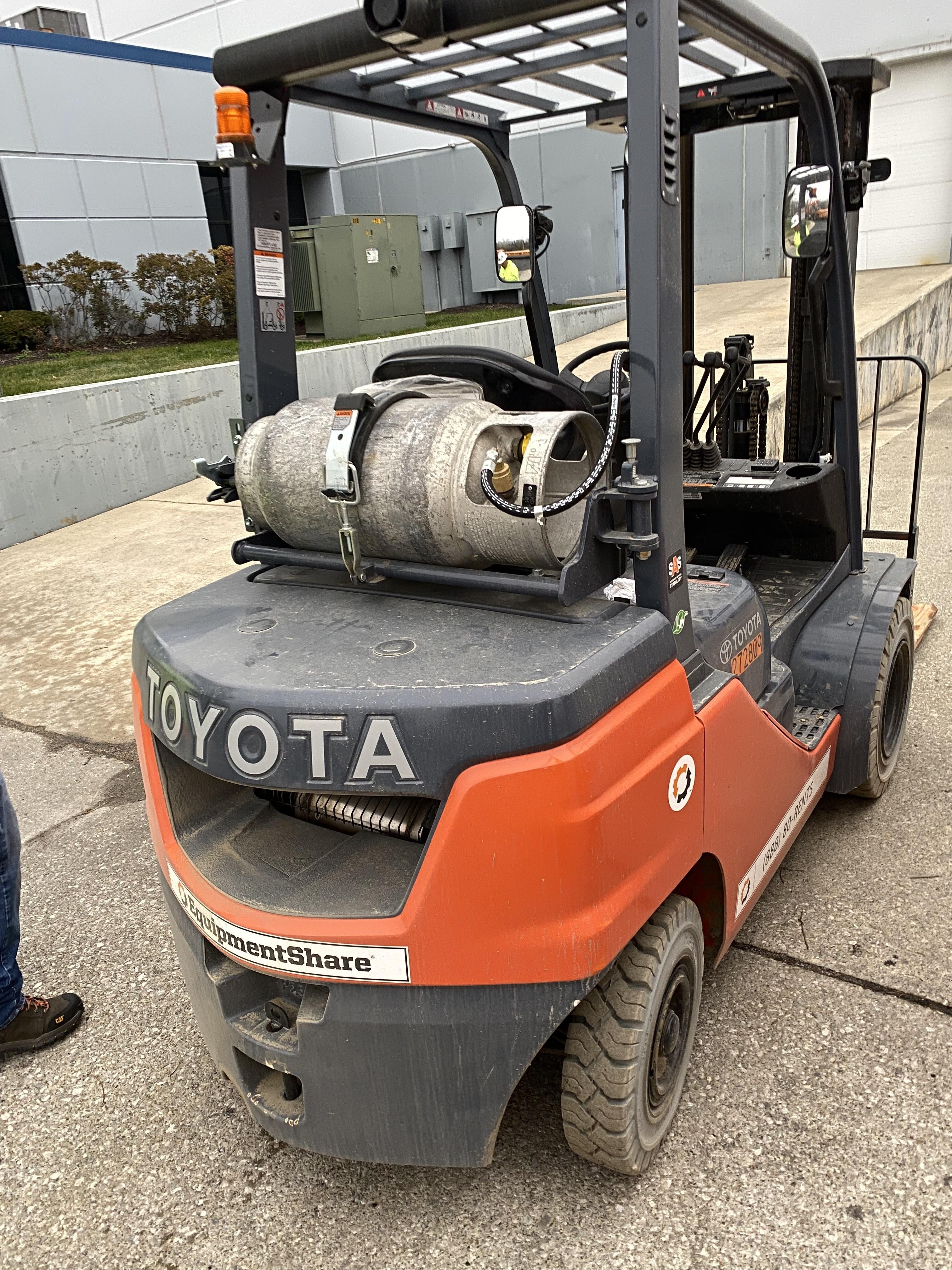 2022 TOYOTA 50-8FGU25