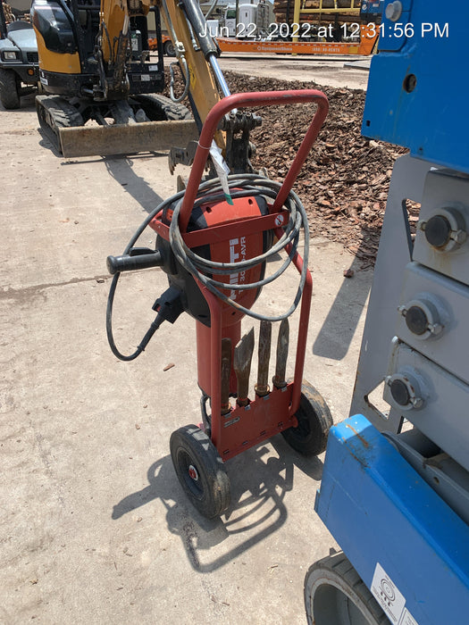 2020 HILTI TE 3000-AVR