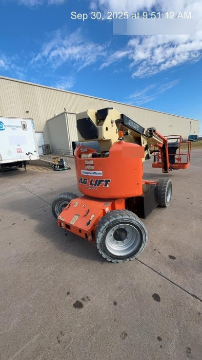 2019 JLG E450AJ