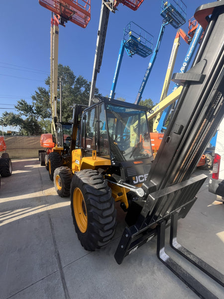 2025 JCB 930-4