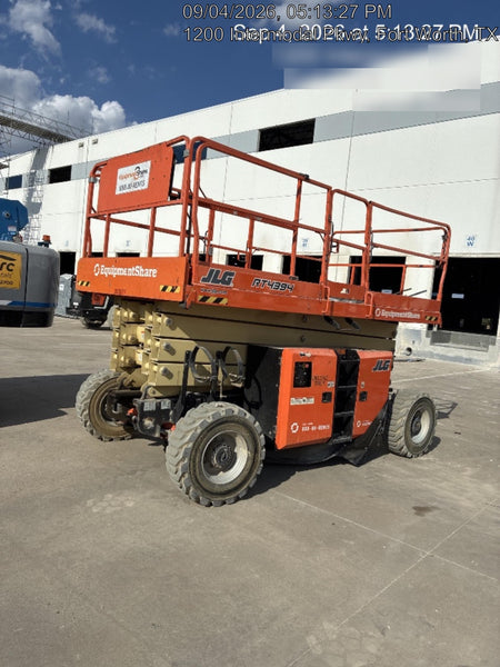 2022 JLG RT4394