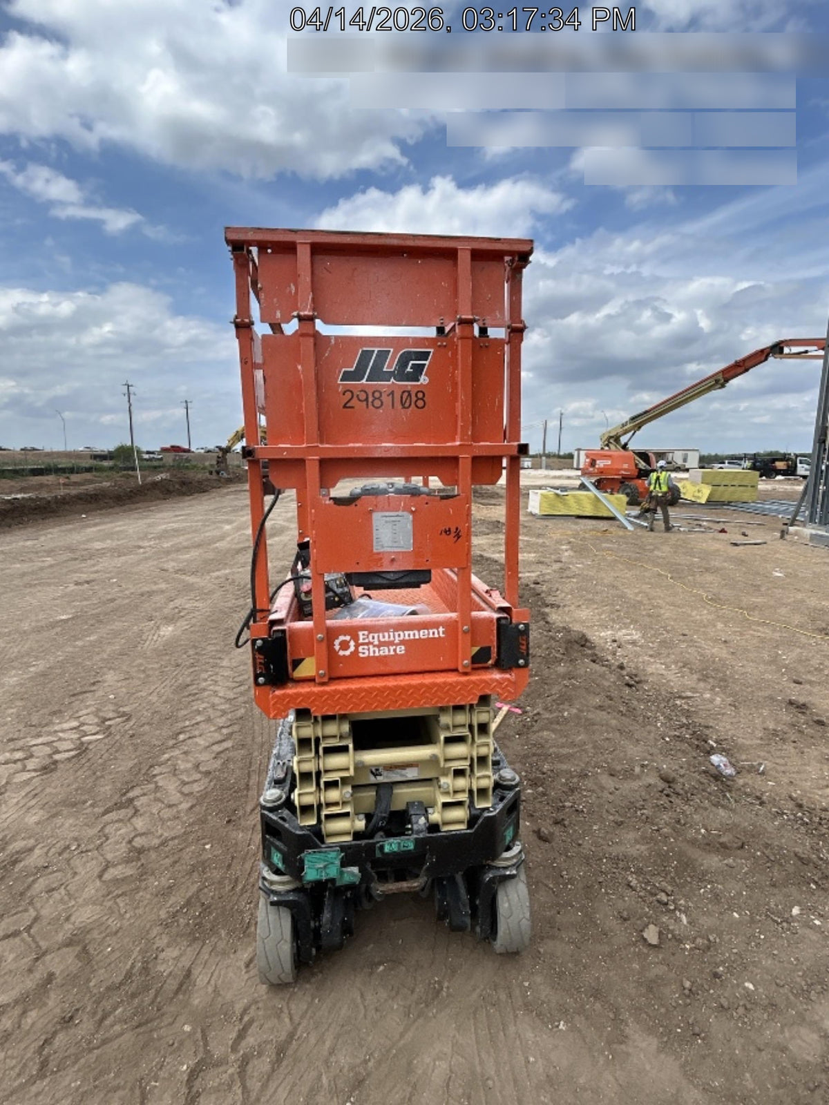 2023 JLG ES1932