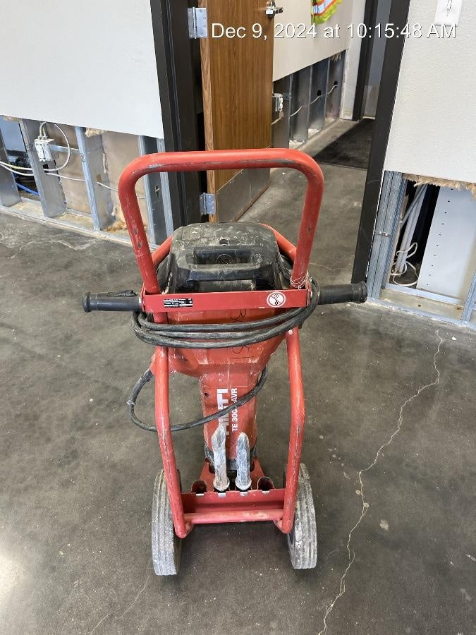 2023 HILTI TE 3000-AVR