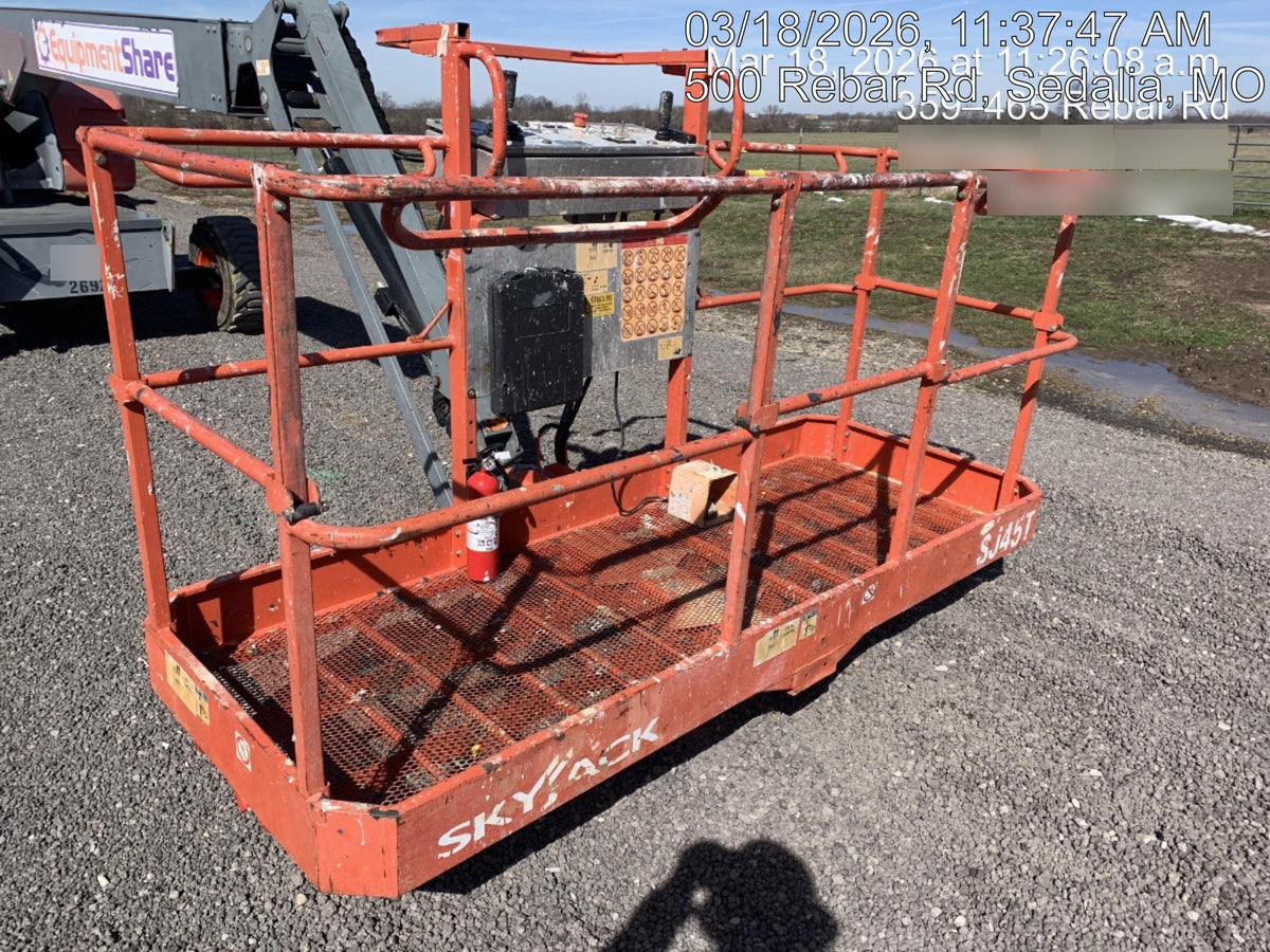 2017 SKYJACK SJ45T+