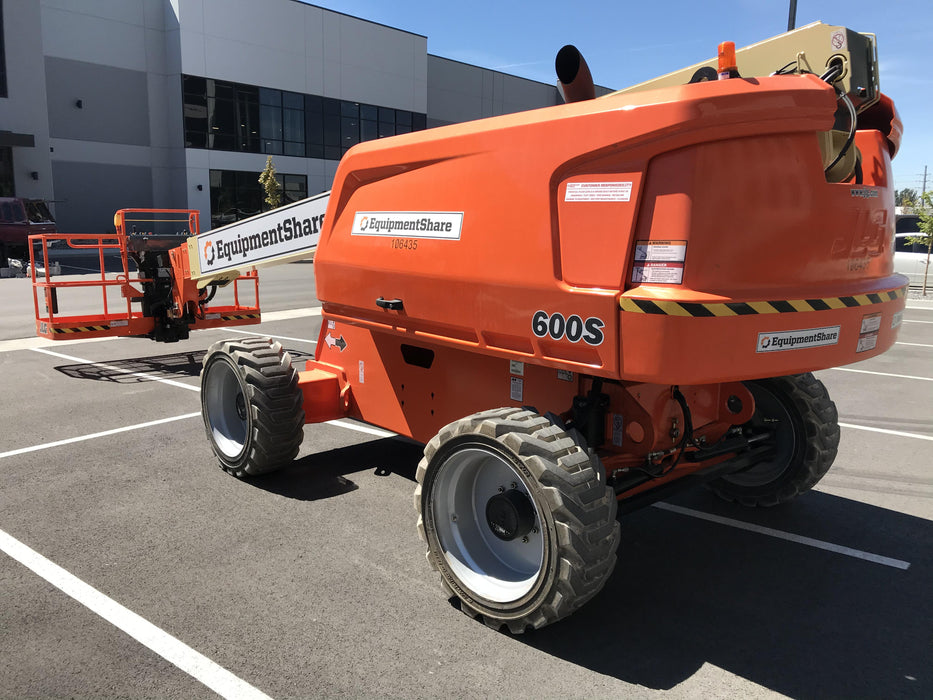 2020 JLG 600S
