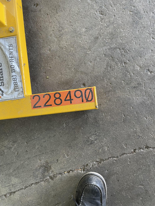 2022 BIG ASS FANS Yellow Jacket