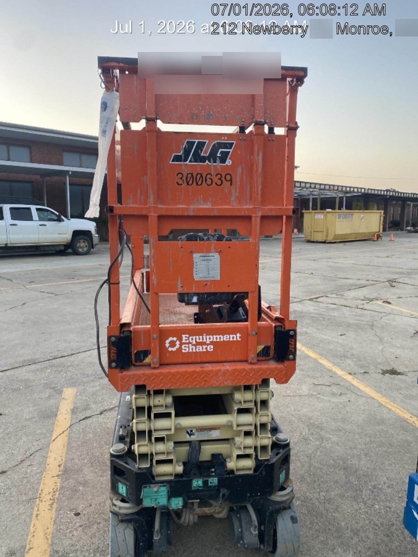 2023 JLG ES1932