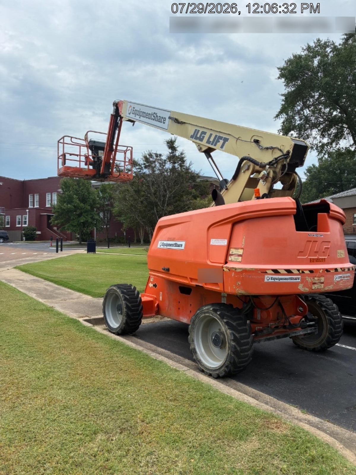 2020 JLG 660SJ