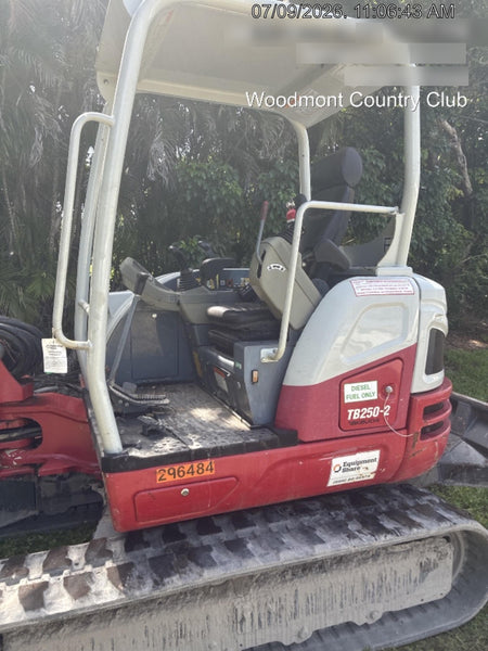 2023 TAKEUCHI TB250-2R