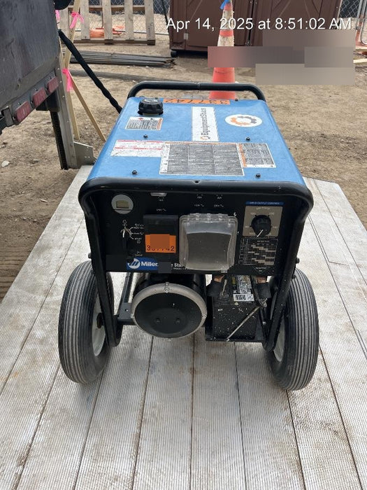 2023 Miller Electric Blue Star 185 Engine Driven Welder, Electric Start, 13 hp, Gas, 6,500 W Peak 907664