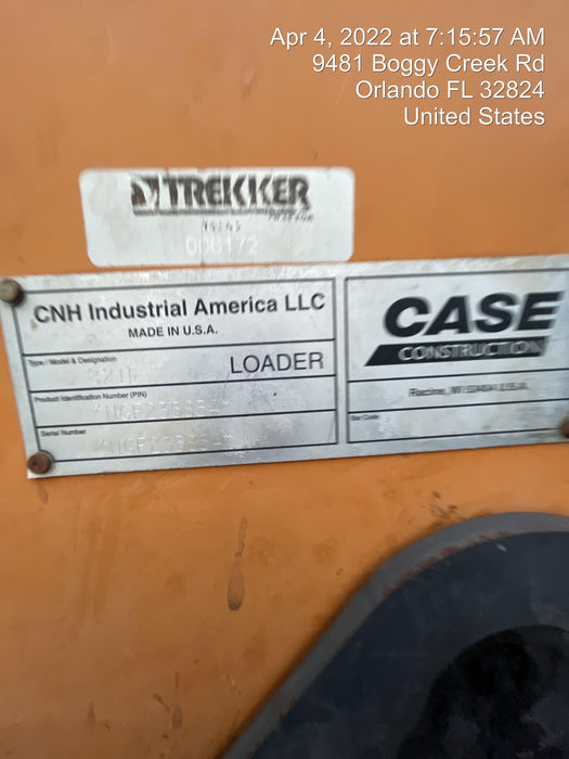 2016 Case 821F CLOSED CAB, JRB 418 STYLE HYD COUPLER